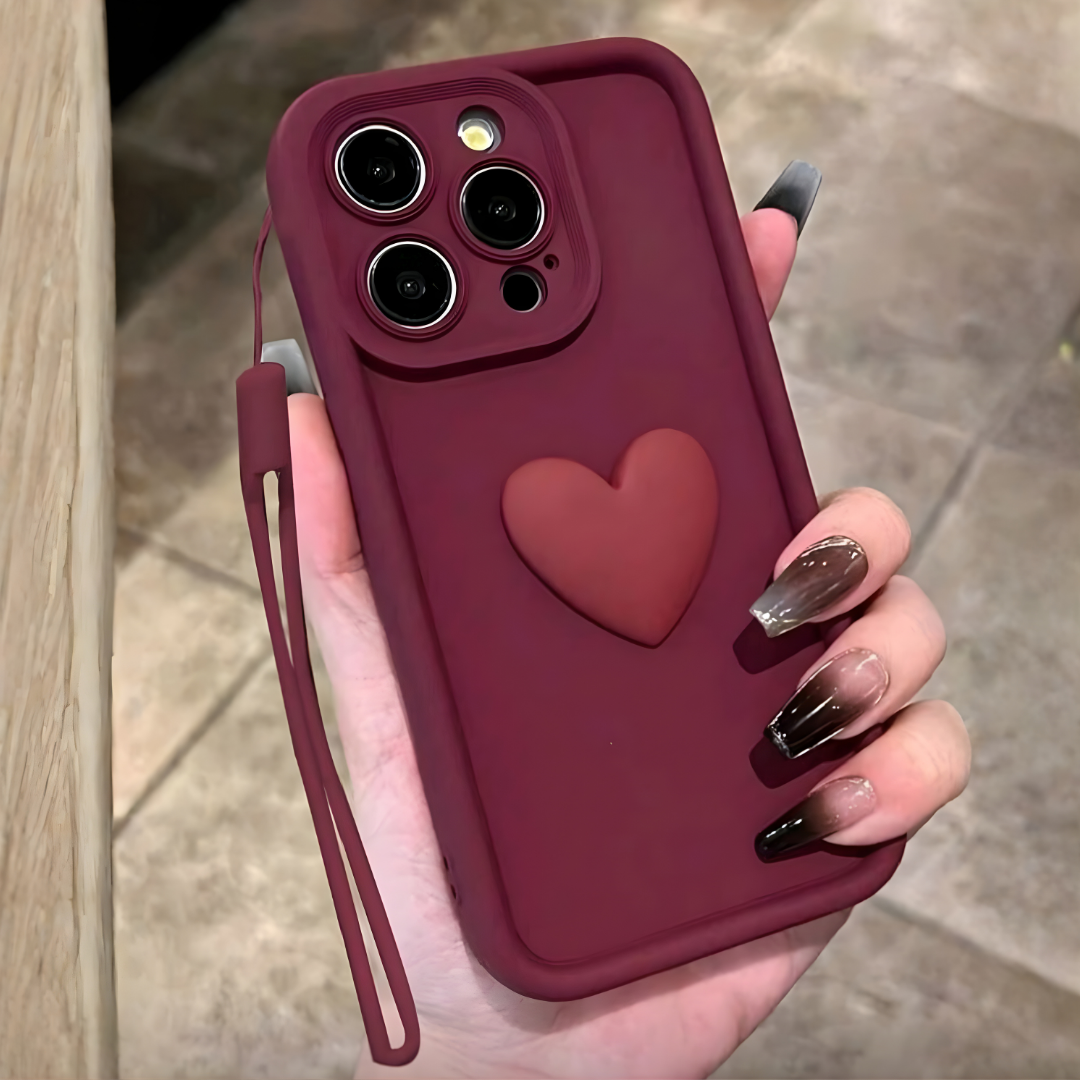 Funda Deep Berry con Corazón 3D en Relieve | Acabado Mate Silk | Compatible para iPhone 13 Pro