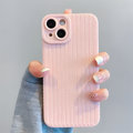 Protector Rosa Pastel — Textura de Tejido Entrelazado — Compatible con iPhone 15 Pro Max