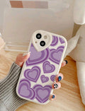 Protector Aesthetic de Corazones Retro en Relieve - Serie Violeta Pastel/ Compatible para Iphone 13-14